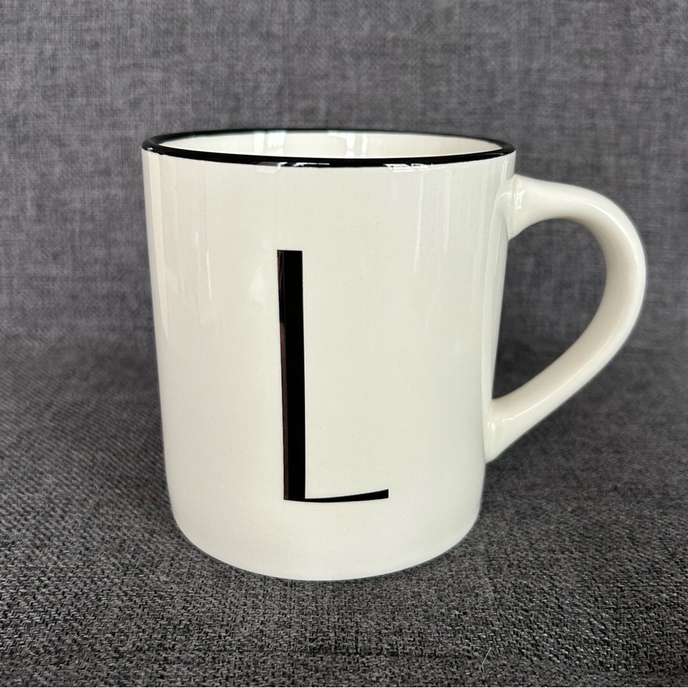 “L” Initial Coffee Mug, White, Black, 15 oz